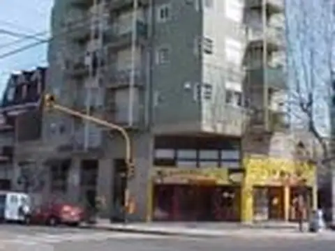 ALQUILER 2 AMBIENTES AMPLIOS CON BALCÓN, VILLA URQUIZA.