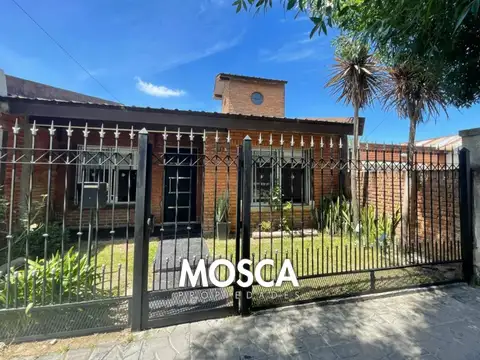 CASA EN GRAL RODRIGUEZ CON PILETA Y BUENA UBICACION