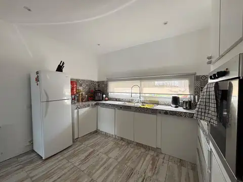Casa en Venta con 5 cocheras