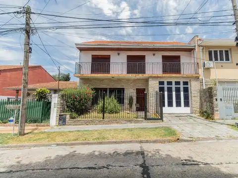 Ayacucho al 4200