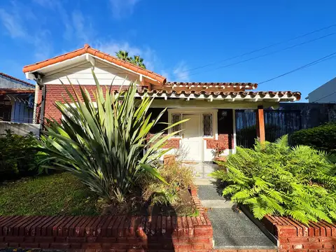 Casa en alquiler en Beccar!