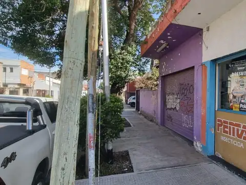 Local Beccar