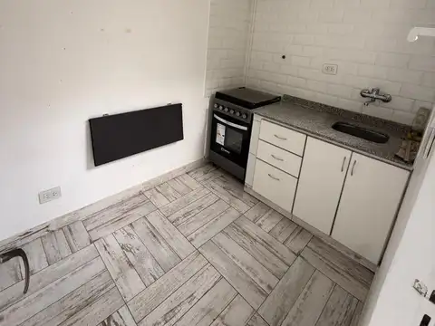Depto Tipo Casa 2 ambientes con 1 baño