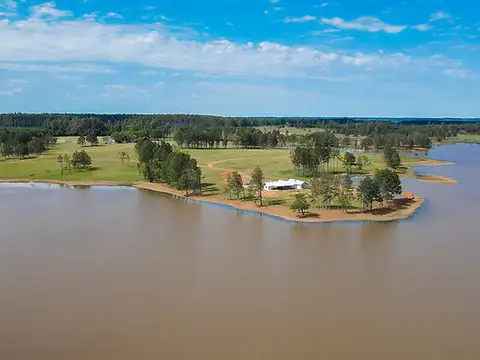 Vendo Lotes sobre el Lago