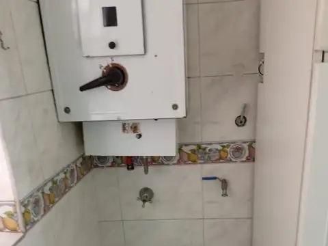 Departamento en Alquiler en Monte Castro, $ 800.000
