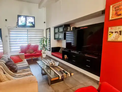 Casa en Venta en Bernal, USD 210.000