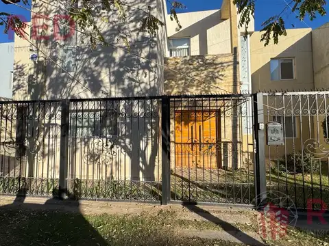 Casa en Venta en Neuquen, USD 350.000
