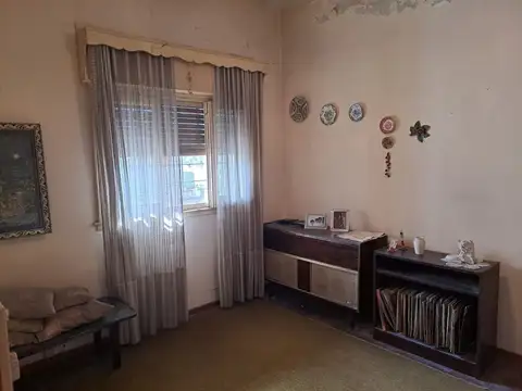 Depto Tipo Casa en Venta en Temperley, USD 50.000