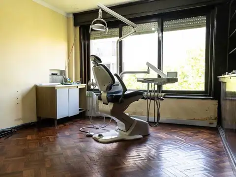 Oficina en Venta 76 años