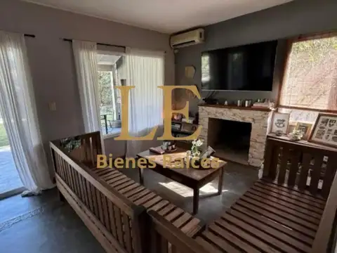 Casa en Venta con 6 cocheras