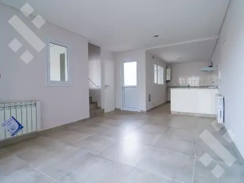 Venta Duplex 3 dorm a estrenar Bº Villa Farrel