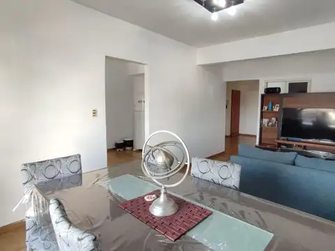 JOAQUIN V GONZALEZ 7501. Entre Bouelevard ballester