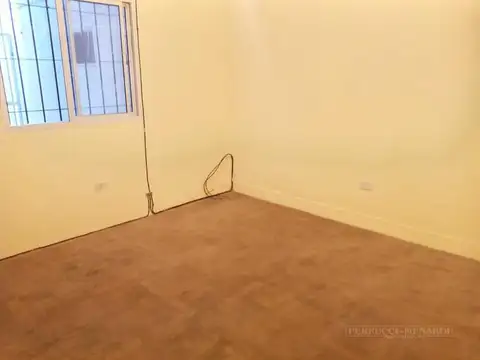 Depto Tipo Casa en Alquiler de 3 ambientes