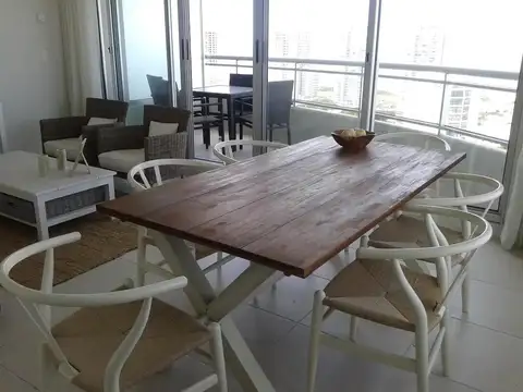 Departamento en Ocean Drive Punta del este - Piso alto vista a la mansa y brava