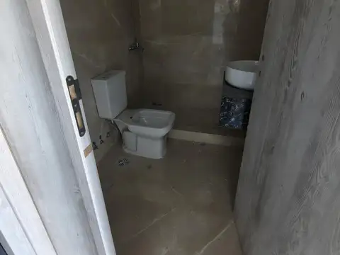 Oficina 2 ambientes con 1 baño