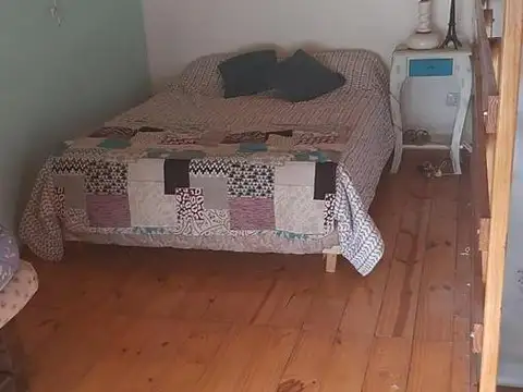 Casa quinta  en venta - 3 dormitorios 2 baños - Cocheras - 1200 mts2 - Arturo Segui