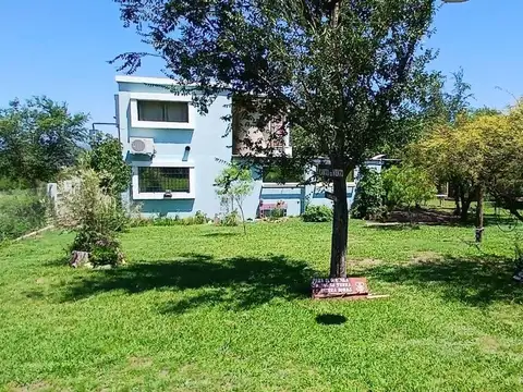 VENTA CASA EN COSQUIN EN LOTE DE 780 METROS