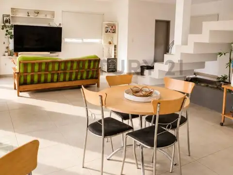 Casa en Venta en Pilar del Este - Santa Emilia, USD 189.000