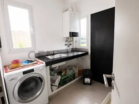 Venta casa de 6 Ambientes barrio Santa Emilia – Pilar del Este