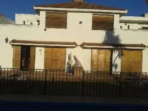COMPLEJO DE 4 DEPARTAMENTOS EN LA MEJOR ZONA DE CARLOS PAZ