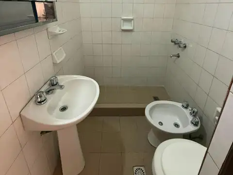 Departamento en Alquiler en Guemes, $ 550.000