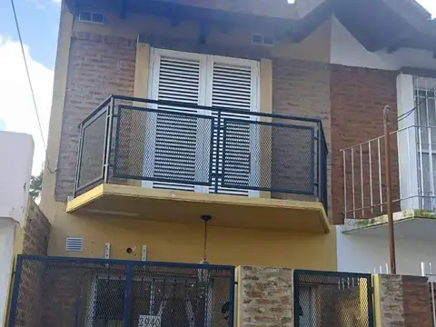 Dúplex en venta c/ cochera en San Miguel