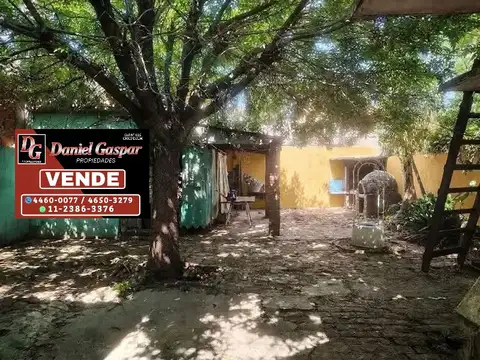 VENTA – AMPLIA CASA 6 AMBIENTES – TERRENO DE 10 X 31