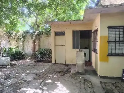 Casa en Venta en Isidro Casanova, USD 99.500
