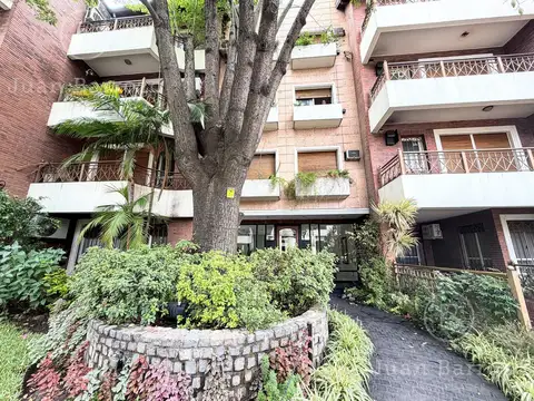 Venta Departamento de 3 ambientes con cochera