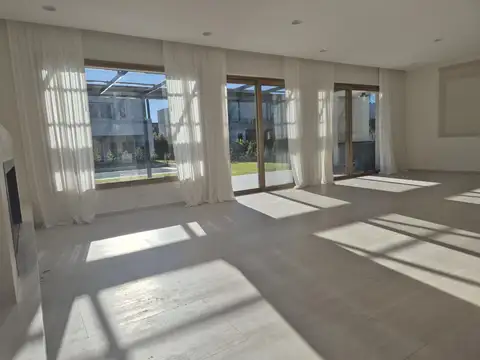 Casa en Venta al Noroeste