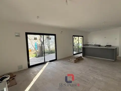 Casa en Venta en Villa Catalina, USD 115.000