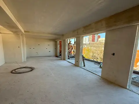 Departamento en Venta con 2 cocheras