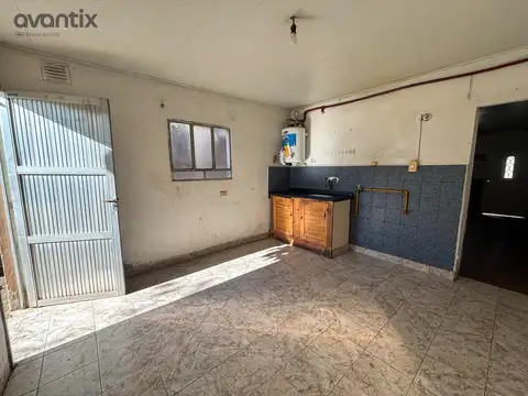 Casa 2 ambientes con 1 baño