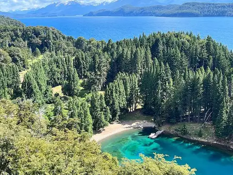 Exclusivo Puerto Tigre. Costa de Lago Nahuel Huapi