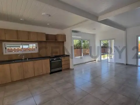 Casa en Alquiler en Vila Marina, USD 1.300