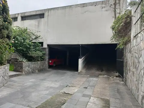 Cochera cubierta en Venta Portela 349 Lomas de Zamora