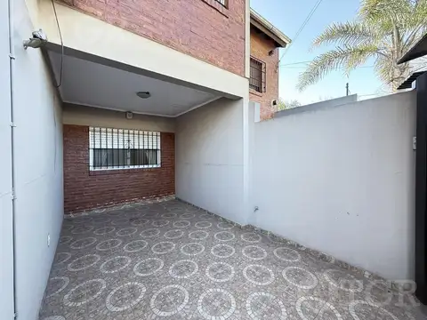 Depto Tipo Casa en Venta en Villa Ballester, USD 159.000