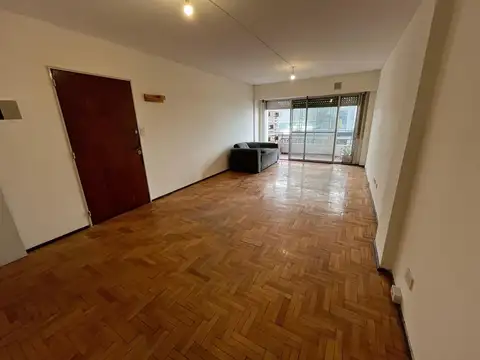 Departamento en venta- Tucumán al 900, Rosario-2° piso con ascensor- 2 dormitorios