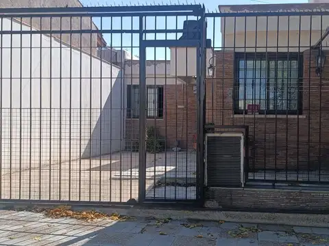 Casa en Venta en Godoy Cruz, USD 90.000