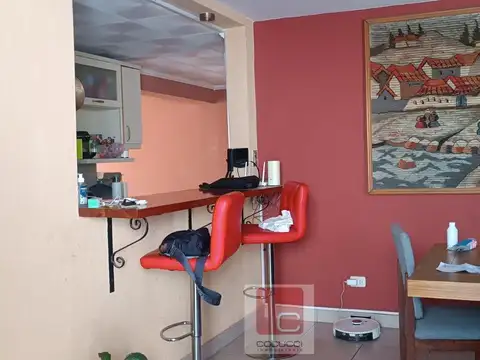 Casa 6 ambientes con 1 baño