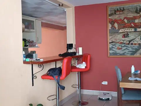 Casa 6 ambientes con 1 baño
