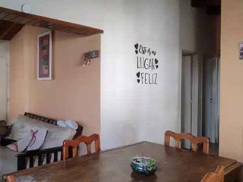 Casa 4 ambientes con 1 baño