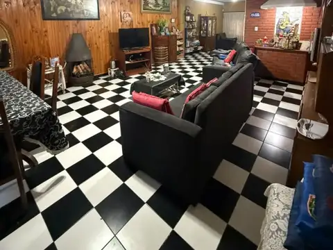 Casa en Venta en Mataderos, USD 200.000