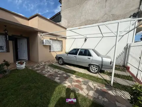 Depto Tipo Casa en Alquiler de 2 dormitorios