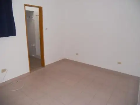 Departamento en Alquiler en San Vicente, $ 350.000