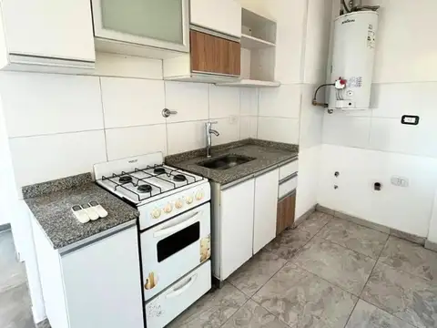 Departamento en Alquiler en Lanus Oeste, $ 600.000