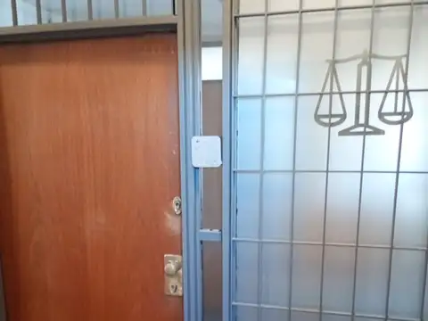 Oficina en Alquiler al Norte