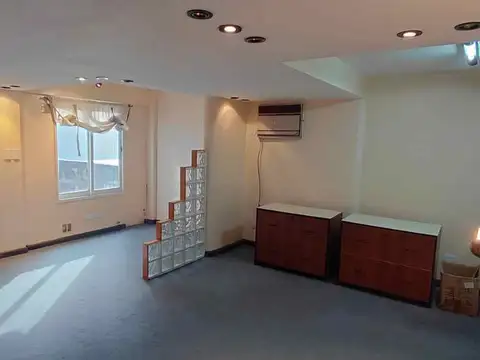 Oficina 3 ambientes con 1 baño