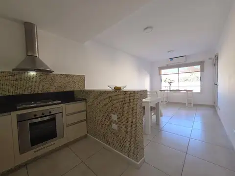 Depto Tipo Casa en Venta de 2 ambientes