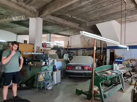 Venta de Local Galpon en Ciudadela, Tres de Febrero